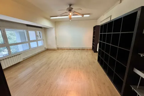 Toimisto Manresa, Barcelona, Espanja 2 makuuhuonetta, 65.44 m2 No. 191281