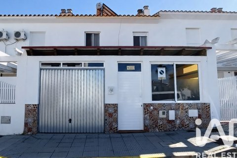 Townhouse in Cartaya, Huelva, Spain 4 bedrooms, 116 sq.m. No. 173092