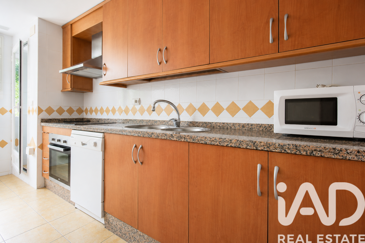 Apartment à Marbella, Malaga, Espagne 2 chambres, 143 m2 No. 172983