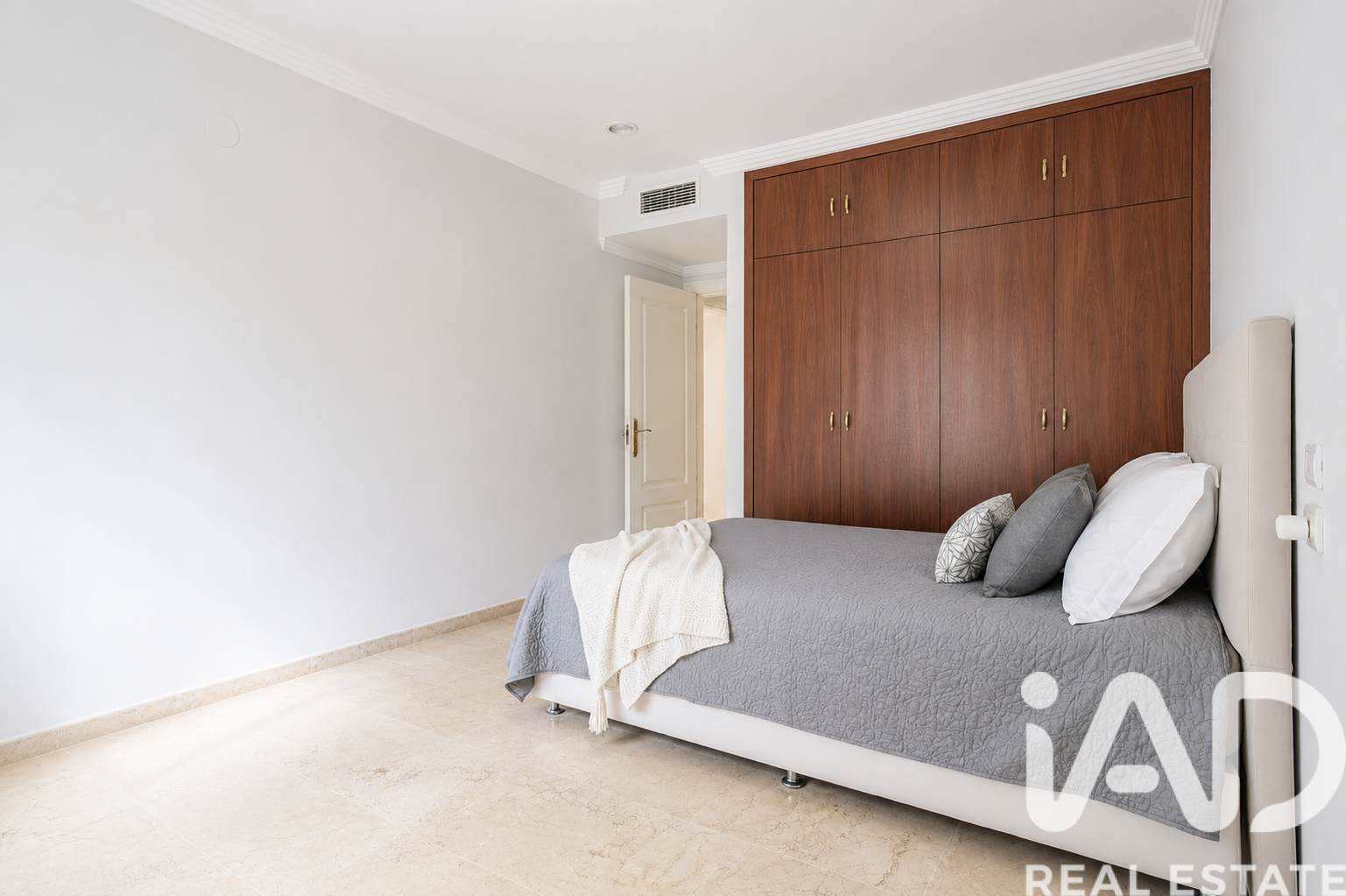 Apartment à Marbella, Malaga, Espagne 2 chambres, 143 m2 No. 172983