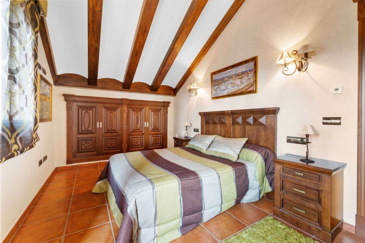 Villa à Alicante, Espagne 4 chambres, 837 m2 No. 190051