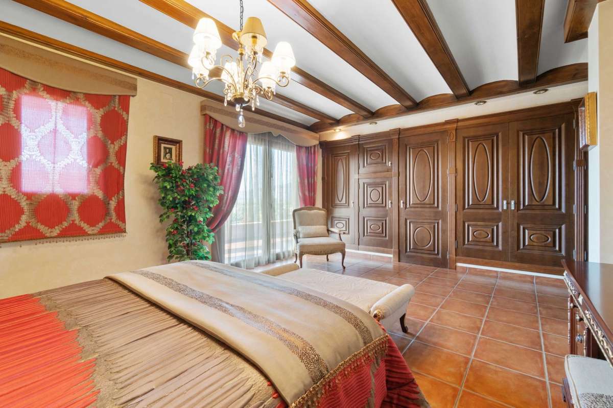 Villa à Alicante, Espagne 4 chambres, 837 m2 No. 190051