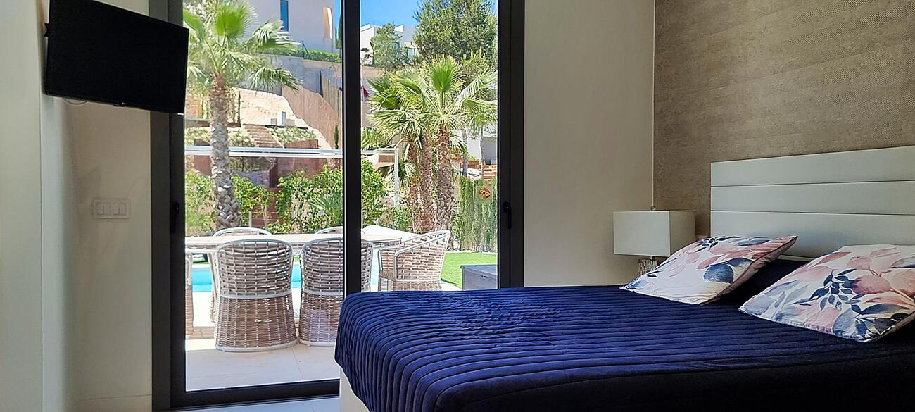 Villa in Dehesa De Campoamor, Alicante, Spain 4 bedrooms,  No. 133297