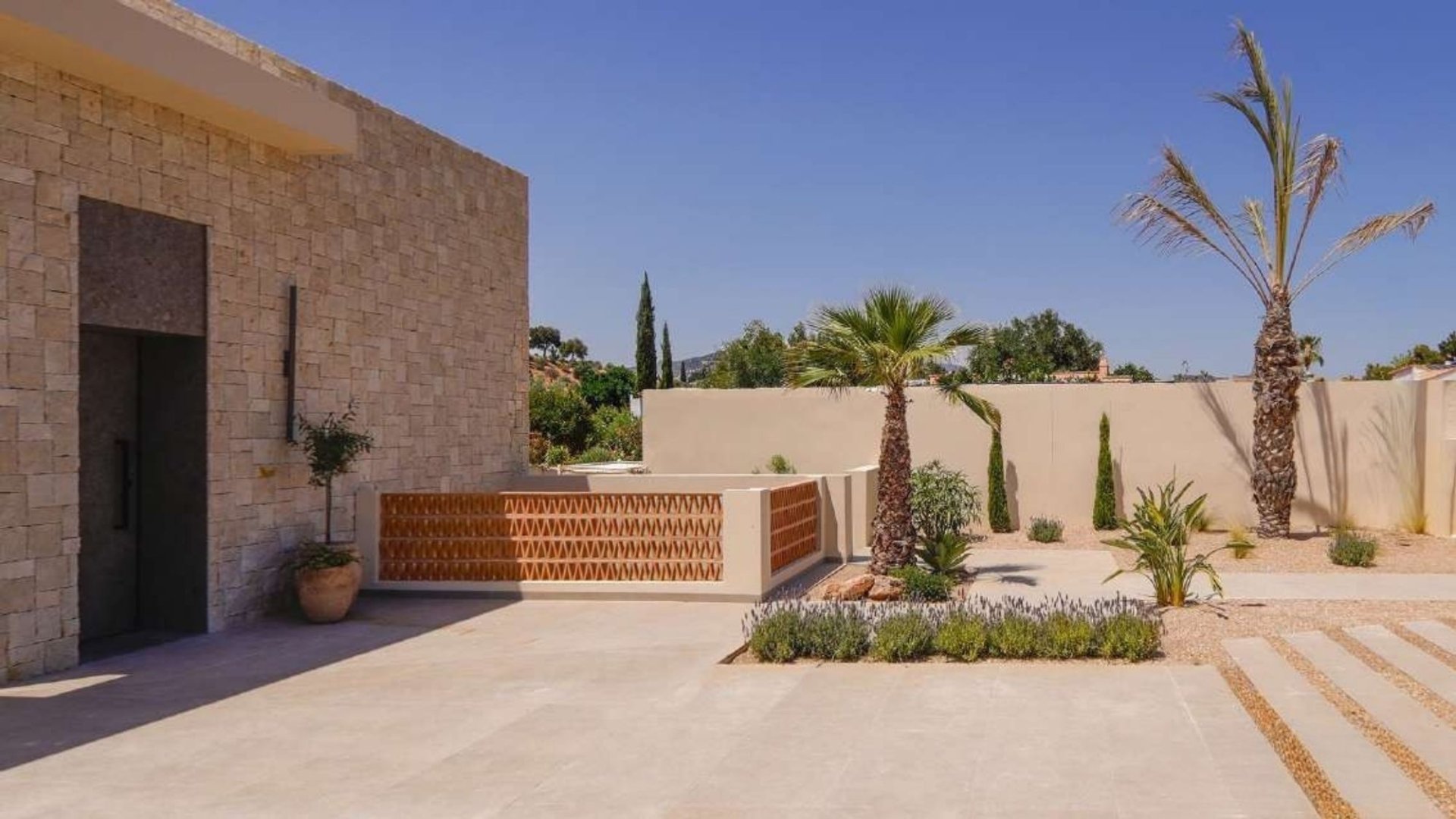 Villa a La Marina, Alicante, Spagna 4 camere da letto, 350 mq. N° 192478