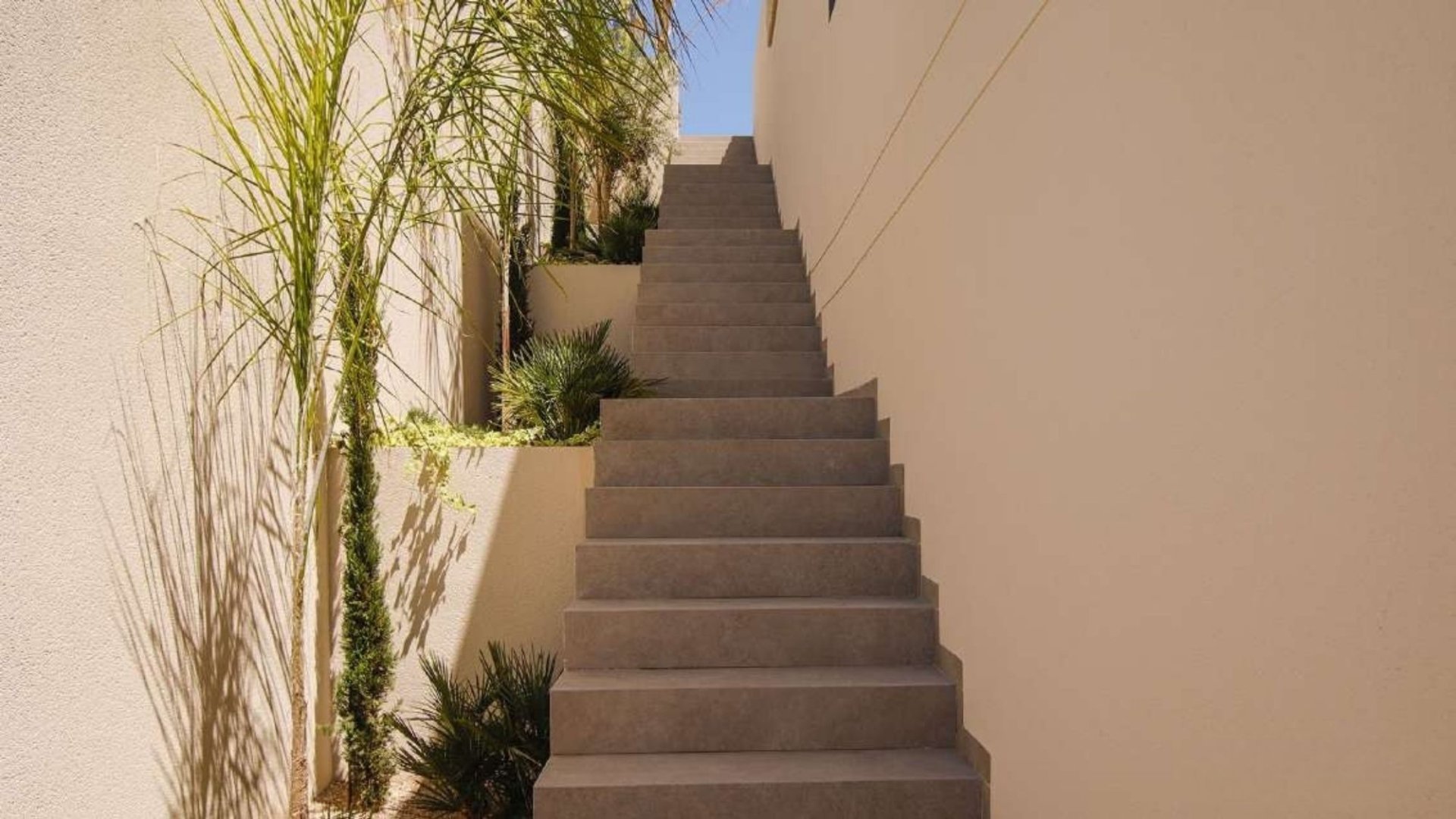 Villa a La Marina, Alicante, Spagna 4 camere da letto, 350 mq. N° 192478