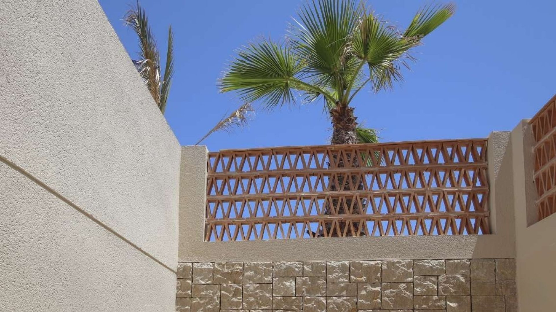 Villa a La Marina, Alicante, Spagna 4 camere da letto, 350 mq. N° 192478