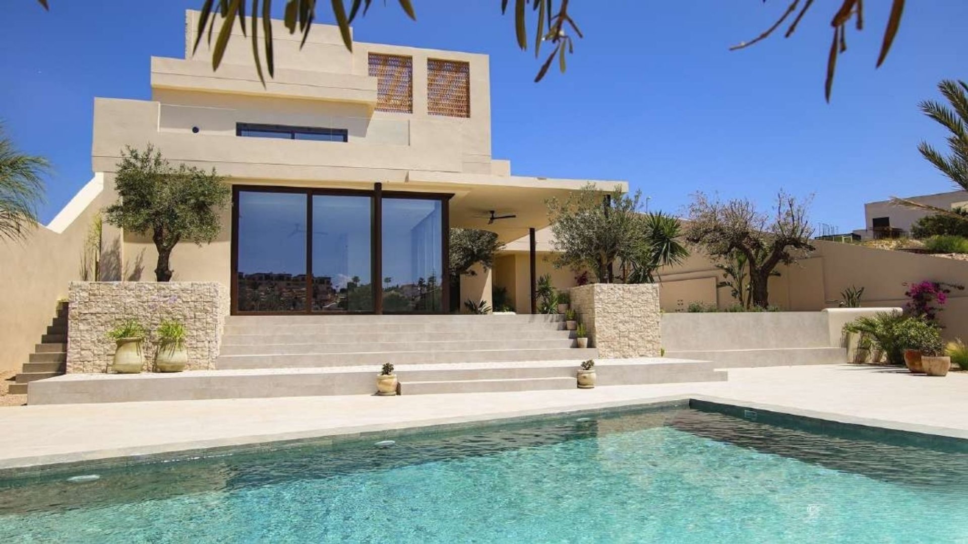 Villa a La Marina, Alicante, Spagna 4 camere da letto, 350 mq. N° 192478