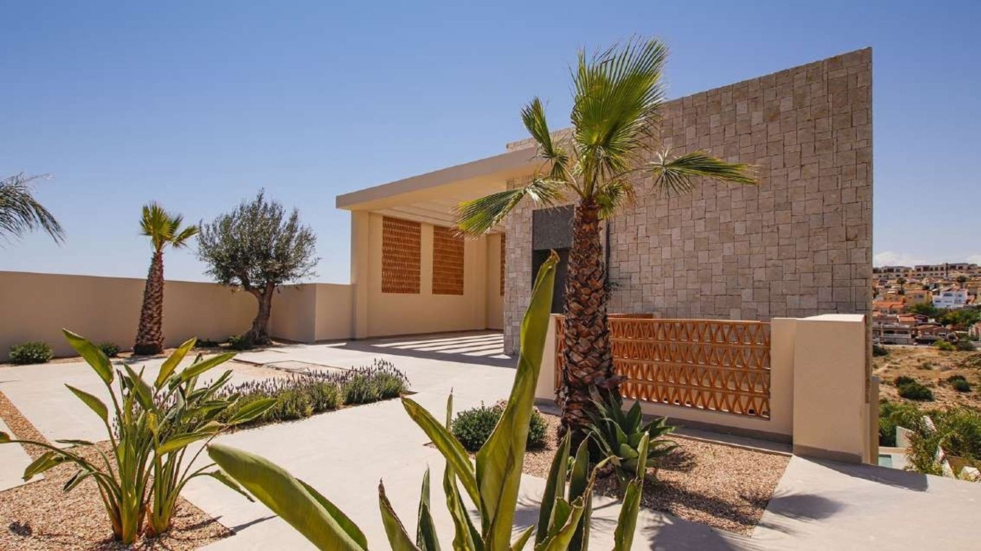 Villa a La Marina, Alicante, Spagna 4 camere da letto, 350 mq. N° 192478