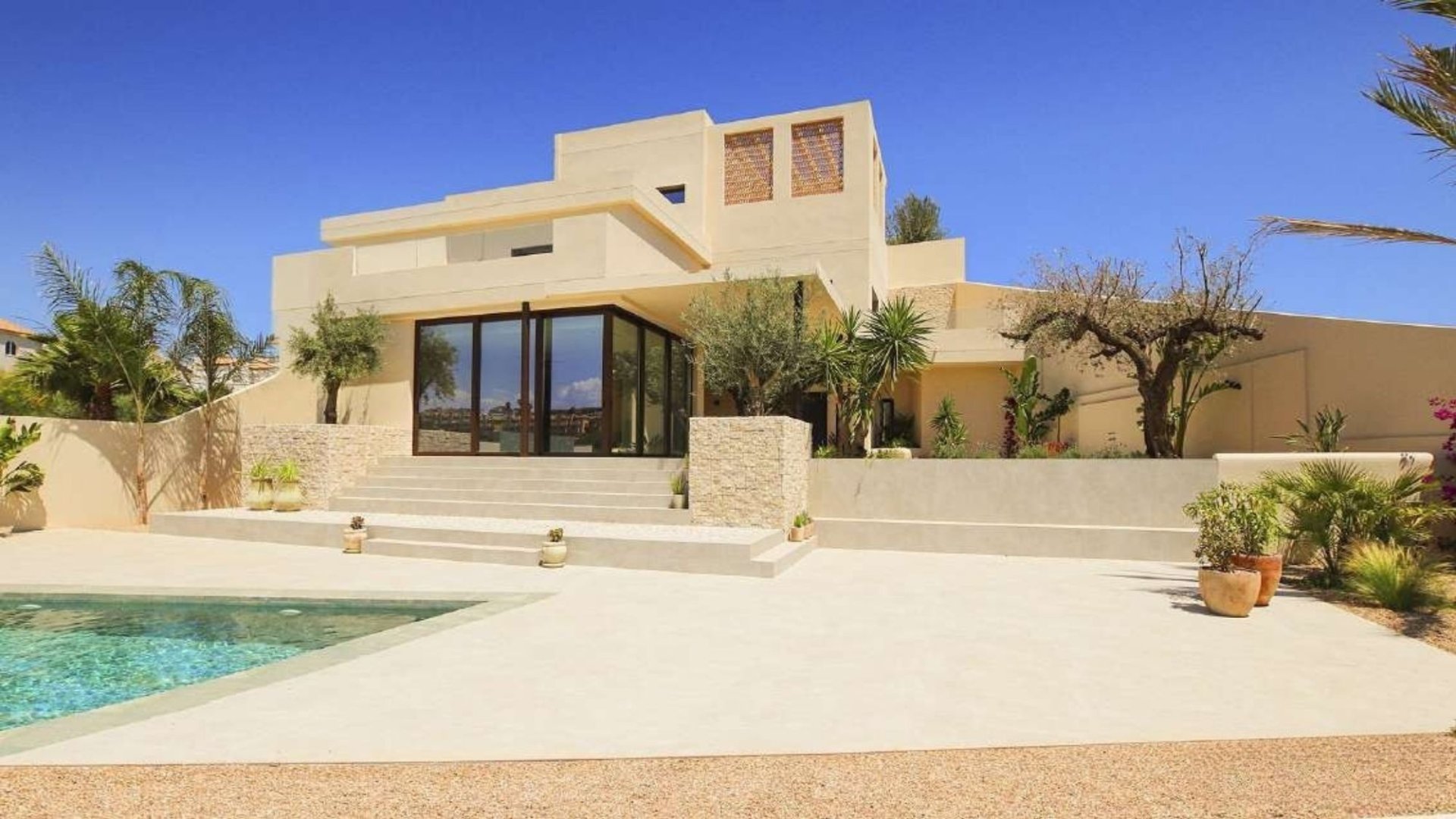 Villa a La Marina, Alicante, Spagna 4 camere da letto, 350 mq. N° 192478