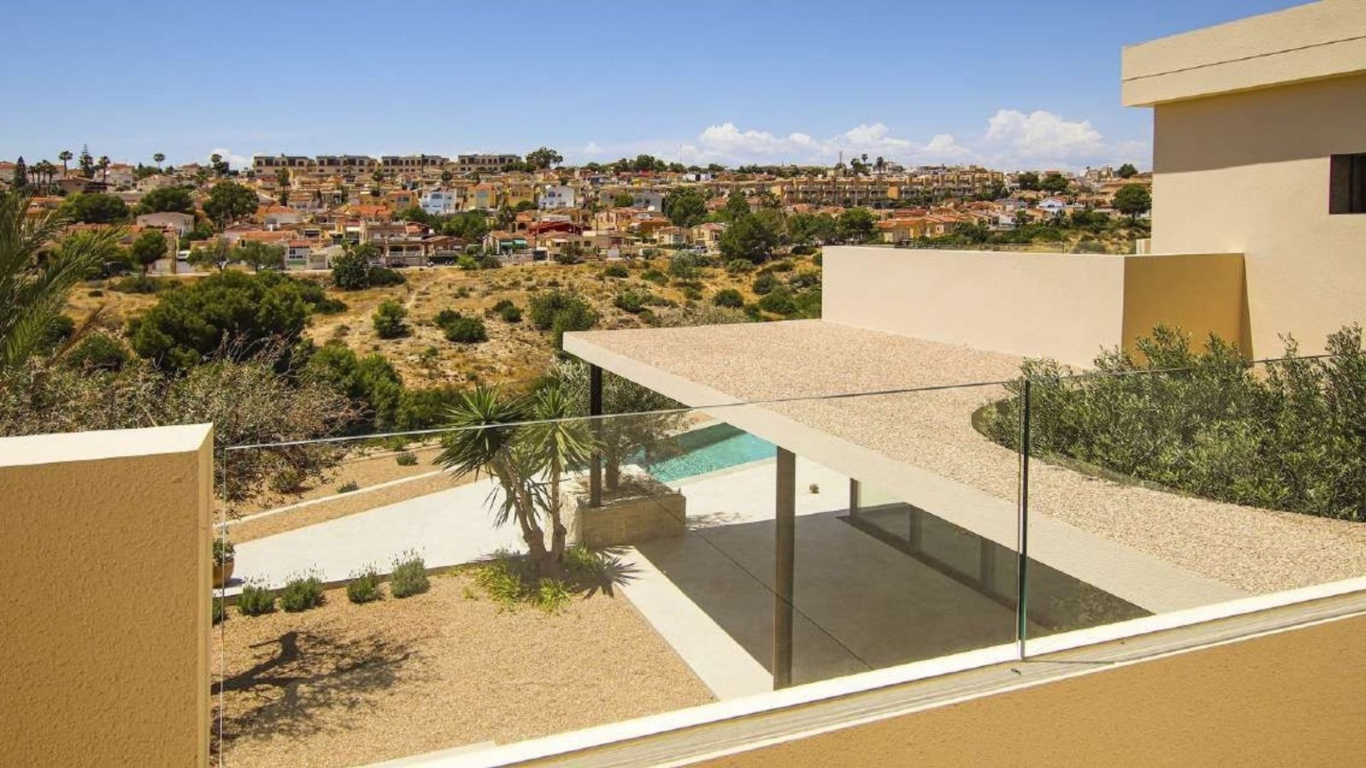 Villa a La Marina, Alicante, Spagna 4 camere da letto, 350 mq. N° 192478