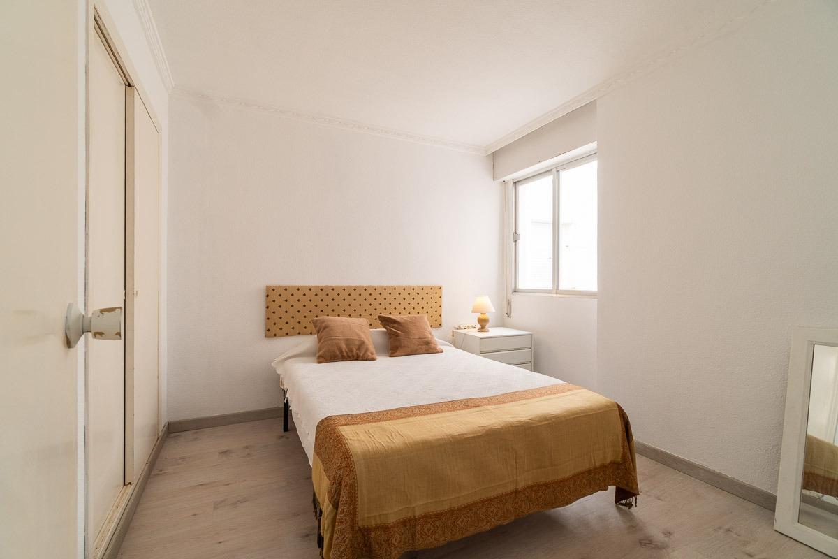 Appartamento a Punta Prima, Alicante, Spagna 2 camere da letto, 73 mq. N° 192480