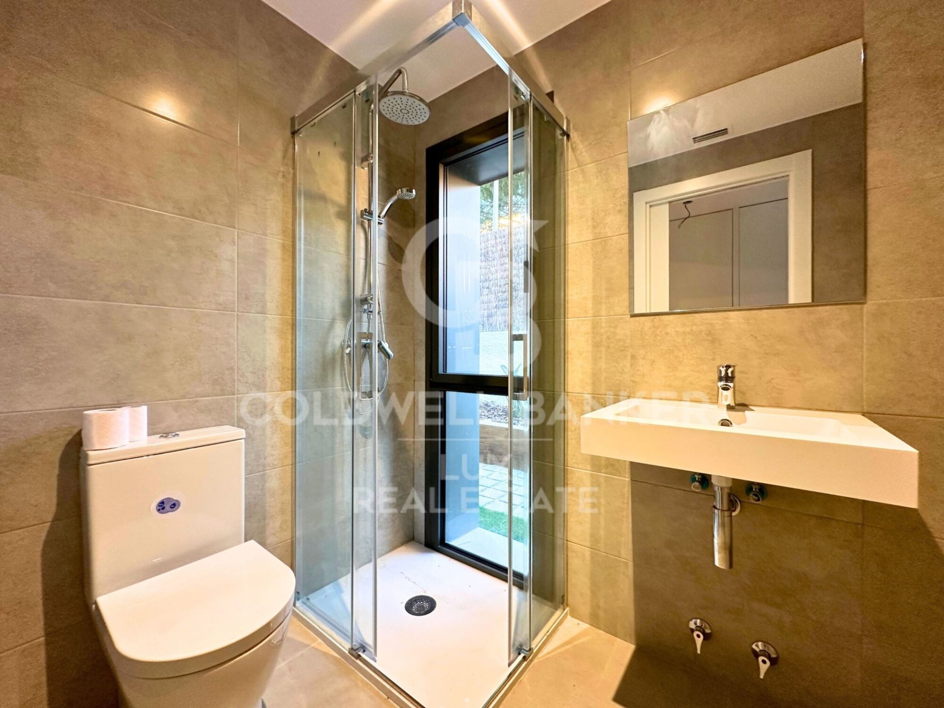 Villa in Llanca, Girona, Spain 5 bedrooms, 289 sq.m. No. 160245