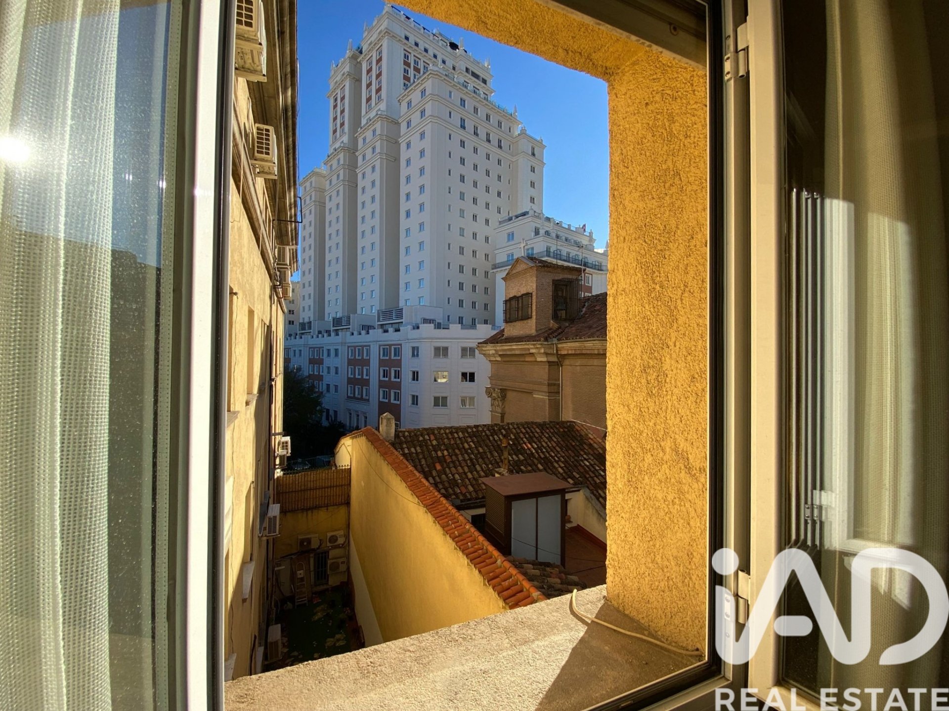 Apartment in Madrid, Spain 3 bedrooms, 118 sq.m. No. 173140