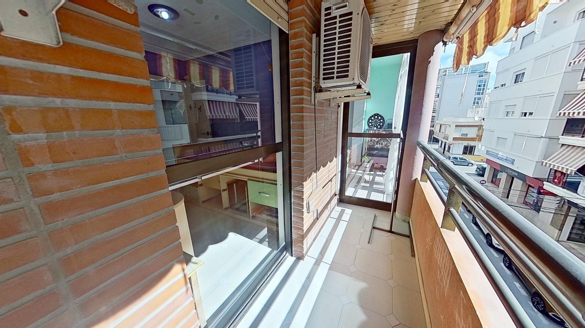 Wohnung in Torrevieja, Alicante, Spanien 4 Schlafzimmer, 117 m2 Nr. 182714