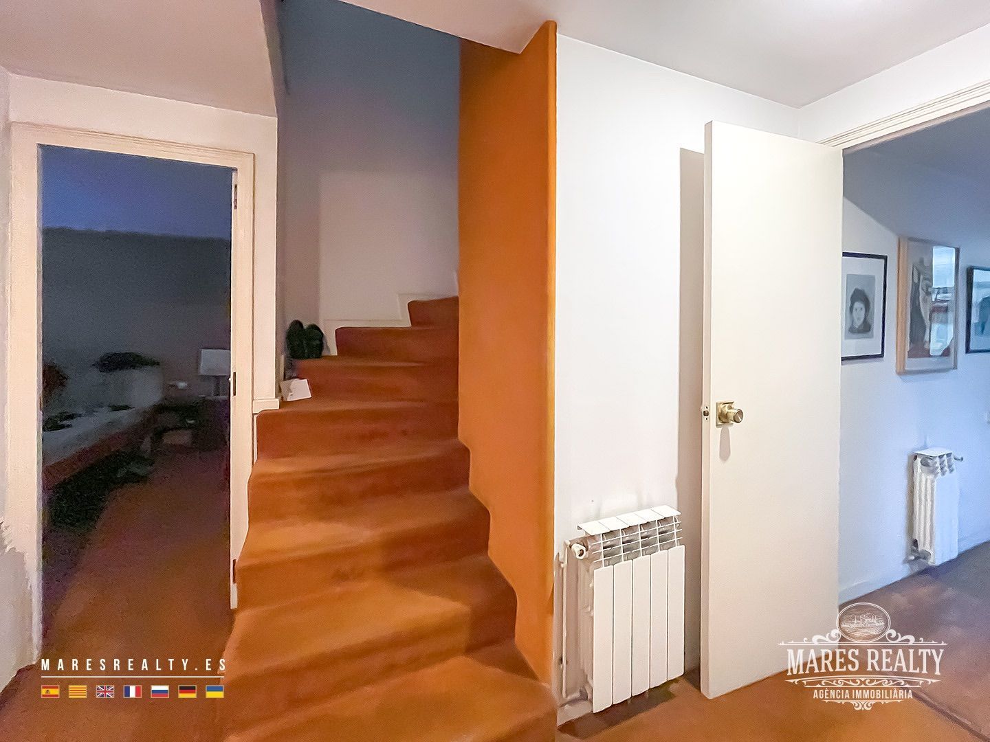 Commercial property in Calella, Barcelona, Spain 4 rooms, 800 sq.m. No. 97895
