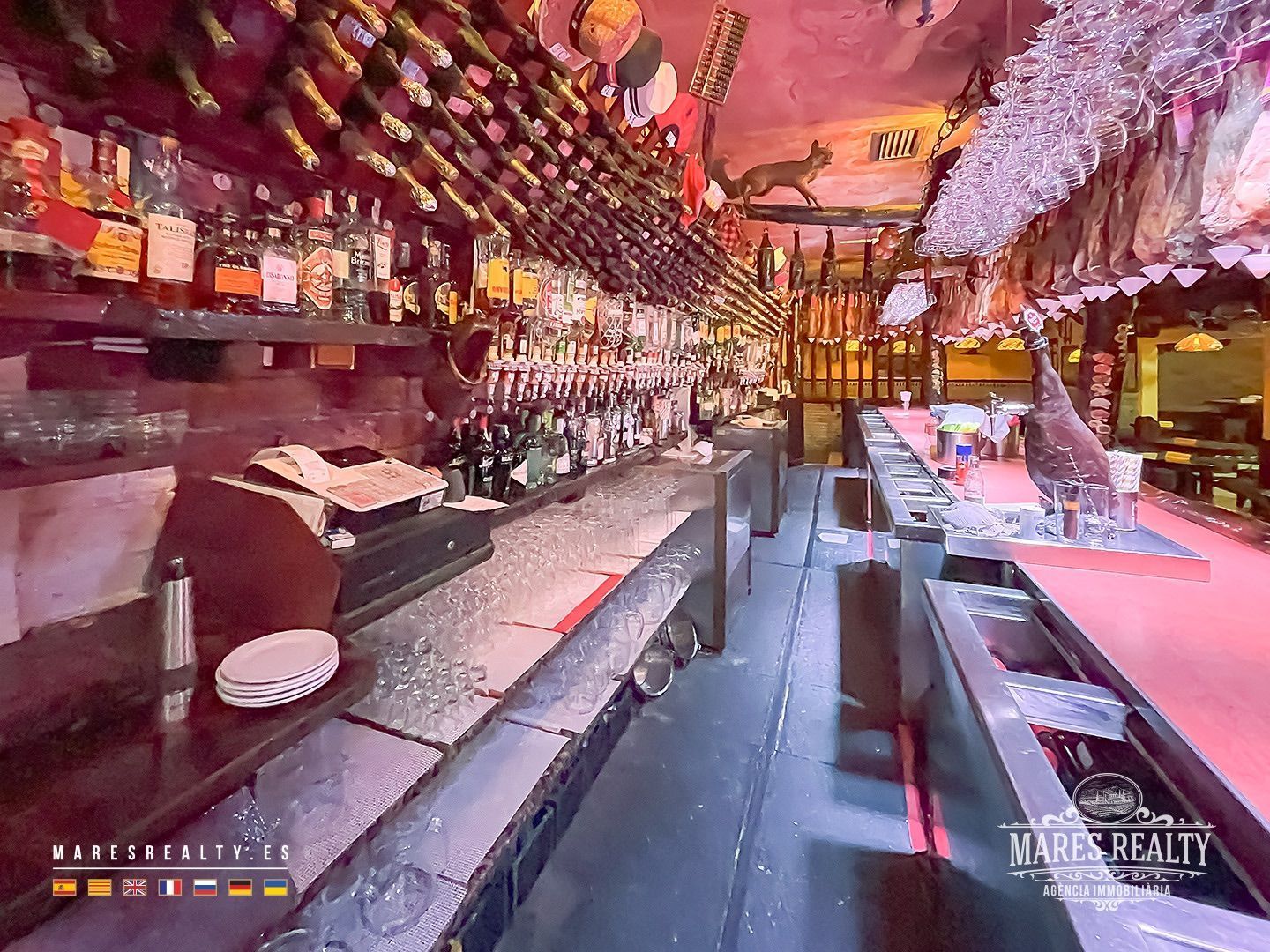 Commercial property in Calella, Barcelona, Spain 4 rooms, 800 sq.m. No. 97895