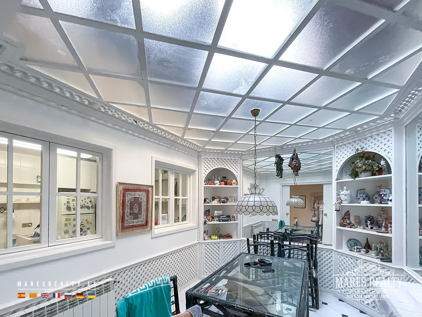 Commercial property in Calella, Barcelona, Spain 4 rooms, 800 sq.m. No. 97895