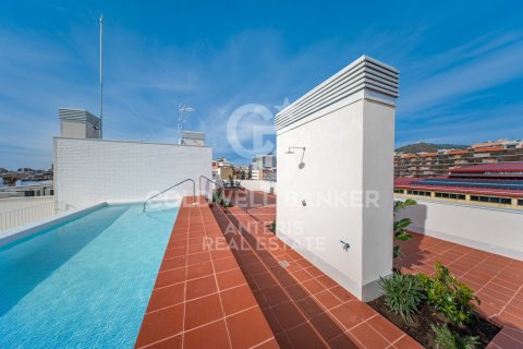 Dvīņu māja L'Hospitalet de Llobregat, Barcelona, Spānijā 2 istabas, 116 m2 Nr. 156787