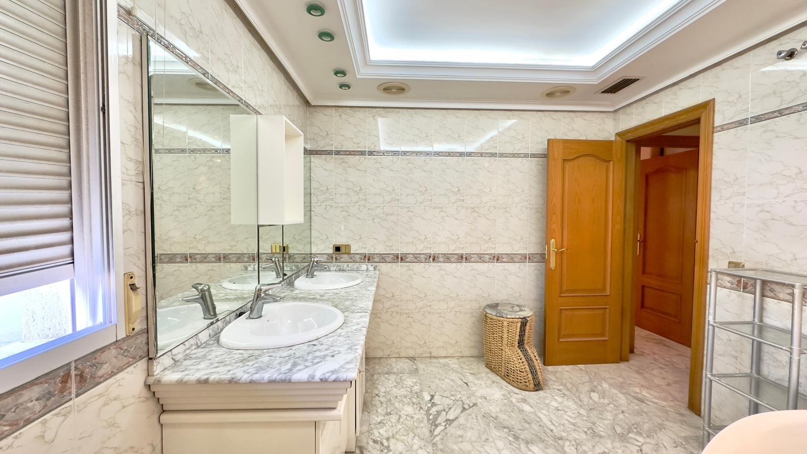 Wohnung in Torrevieja, Alicante, Spanien 2 Schlafzimmer, 195 m2 Nr. 155630