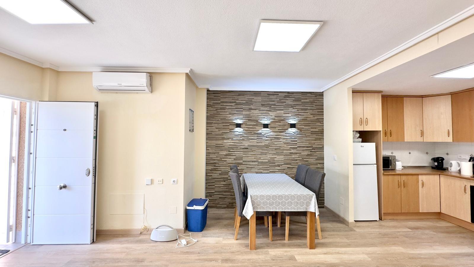 Bungalow i Torrevieja, Alicante, Spanien 2 sovrum, 86 kvm. Nr. 155631