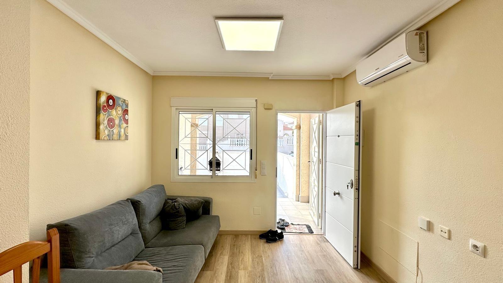 Bungalow i Torrevieja, Alicante, Spanien 2 sovrum, 86 kvm. Nr. 155631