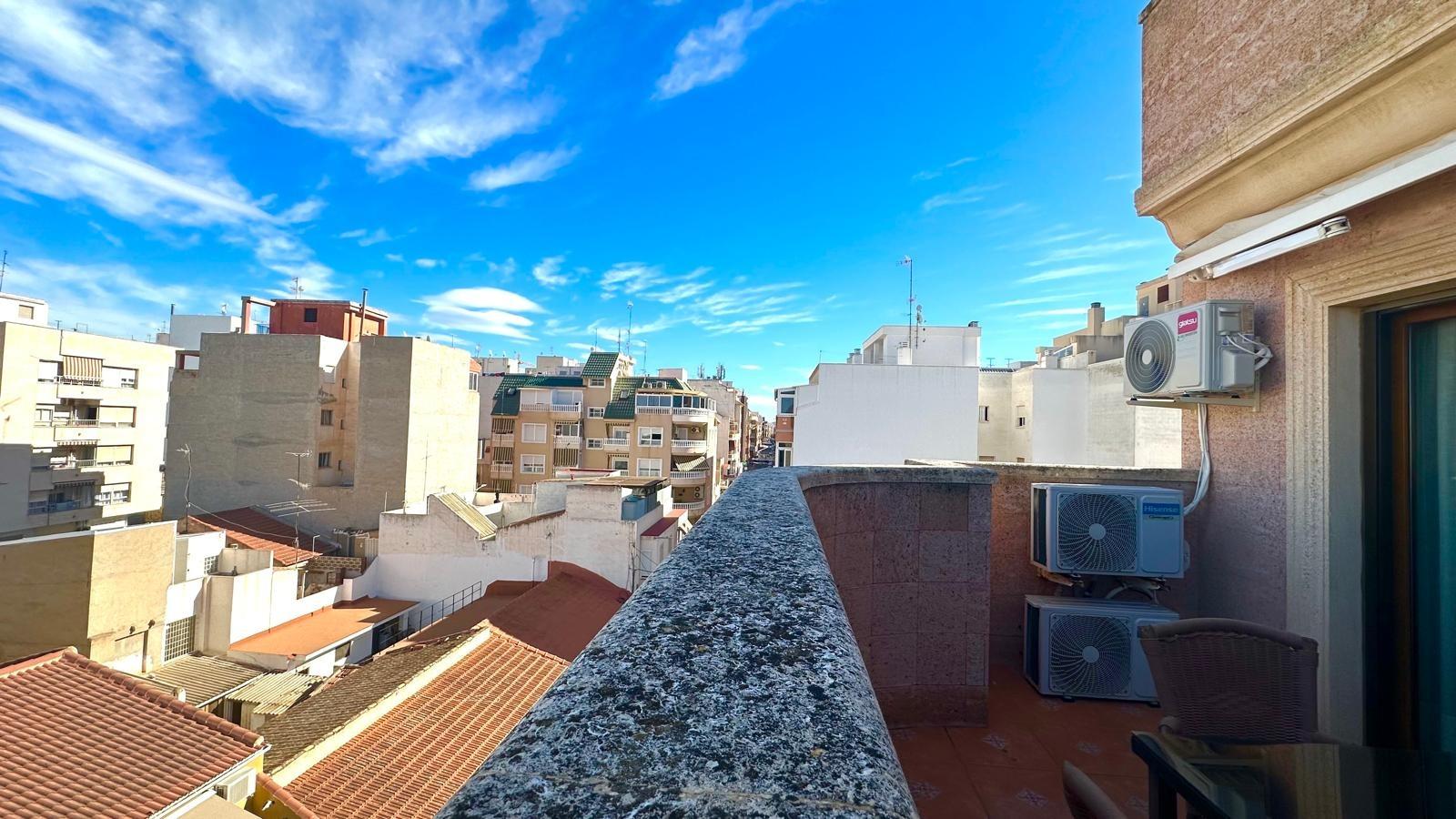 Wohnung in Torrevieja, Alicante, Spanien 2 Schlafzimmer, 98 m2 Nr. 155632