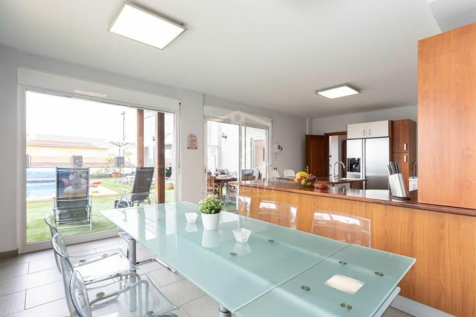 Villa in Puerto de la Cruz, Tenerife, Spain 7 bedrooms, 820 sq.m. No. 181943