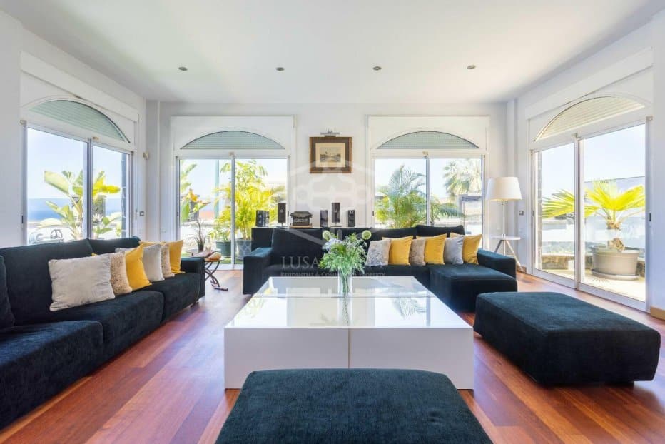 Villa in Puerto de la Cruz, Tenerife, Spain 7 bedrooms, 820 sq.m. No. 181943