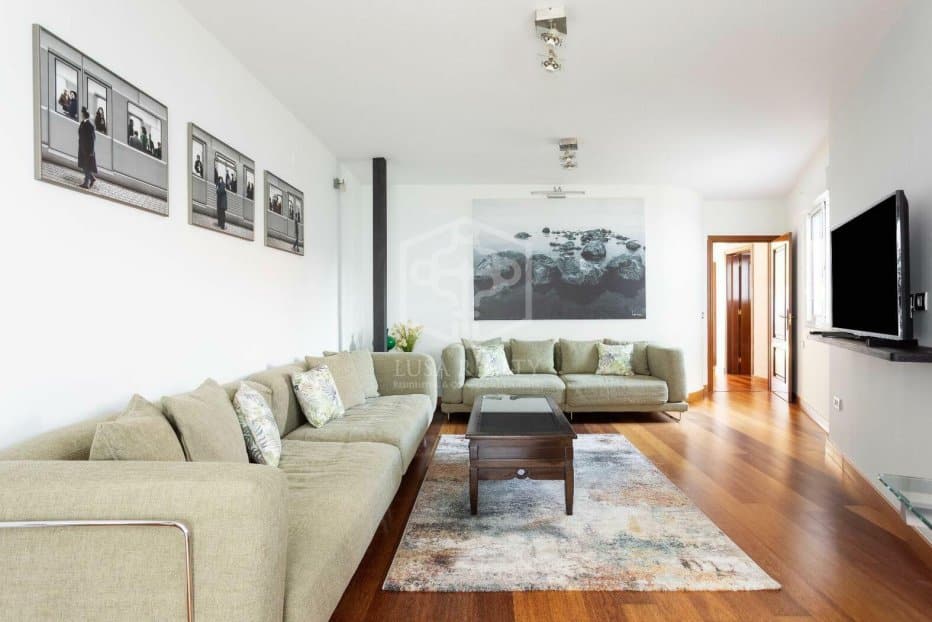Villa in Puerto de la Cruz, Tenerife, Spain 7 bedrooms, 820 sq.m. No. 181943