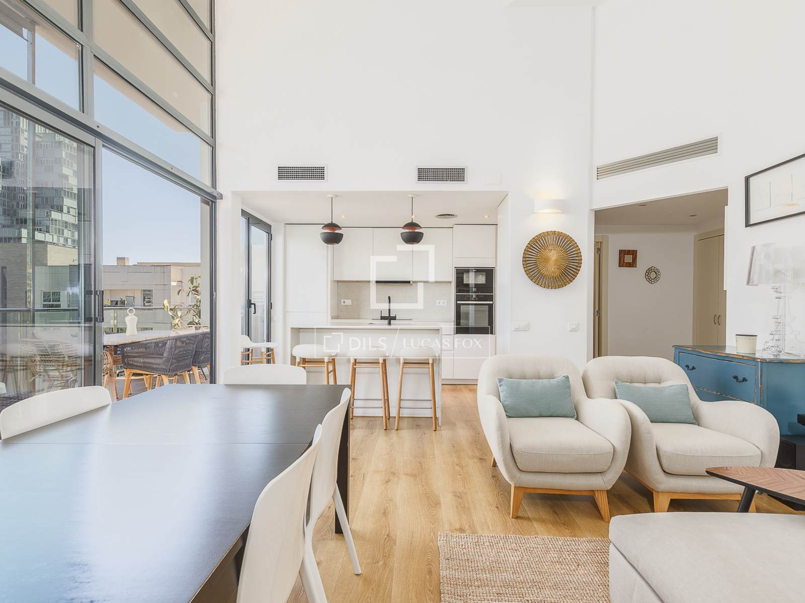 Apartamento en Barcelona, España 3 dormitorios, 97 m2 No. 168944
