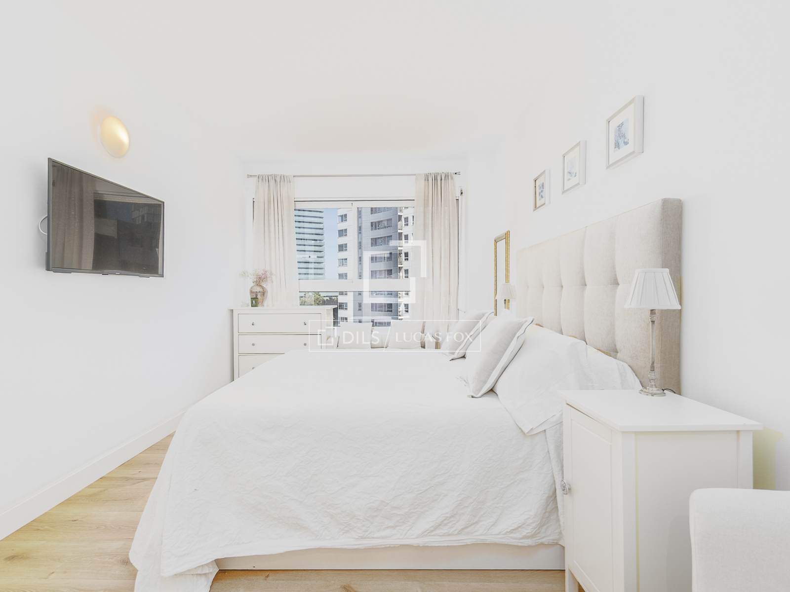 Apartamento en Barcelona, España 3 dormitorios, 97 m2 No. 168944