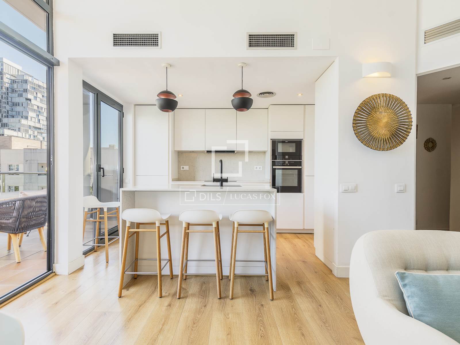 Apartamento en Barcelona, España 3 dormitorios, 97 m2 No. 168944