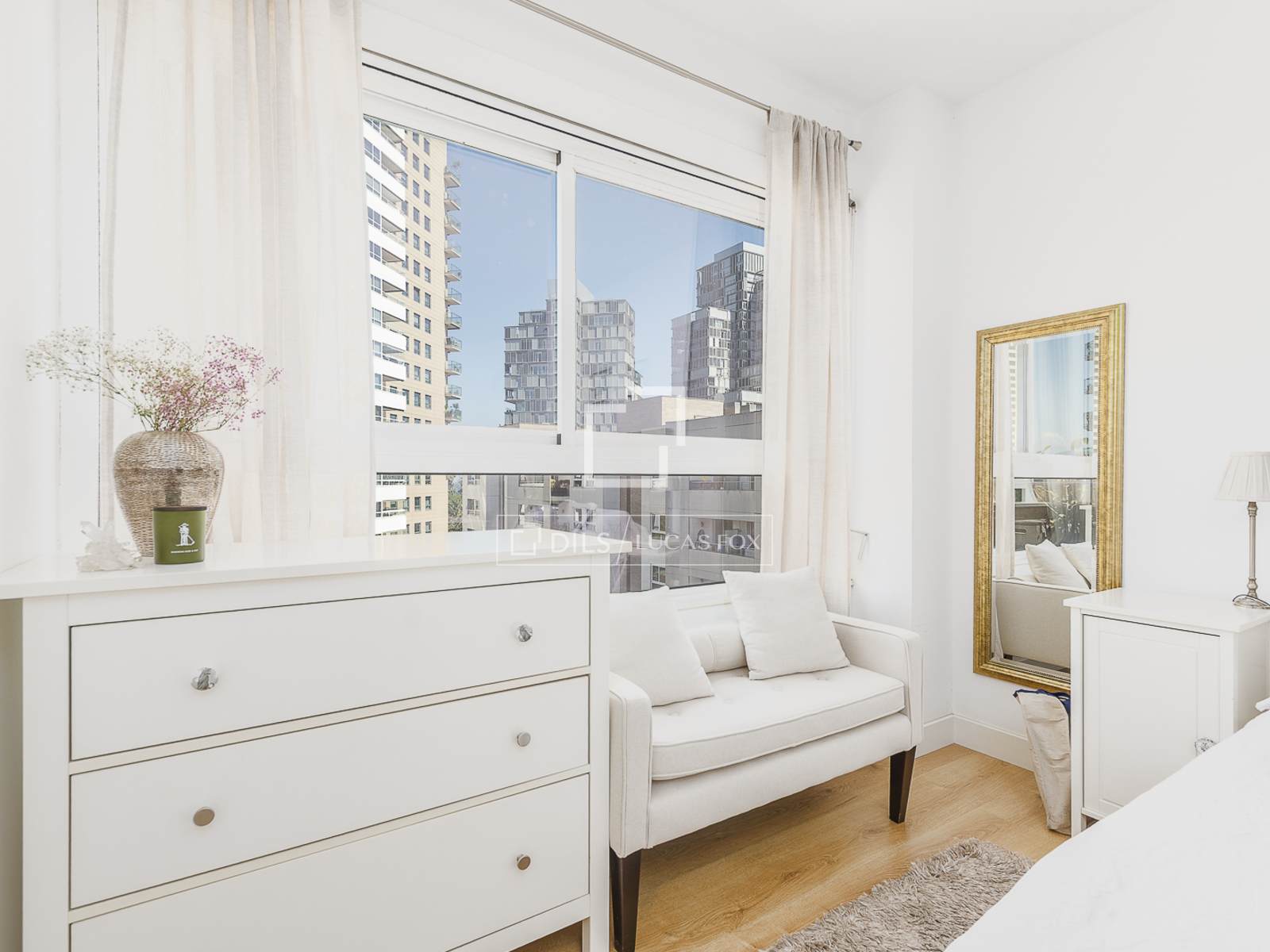 Apartamento en Barcelona, España 3 dormitorios, 97 m2 No. 168944