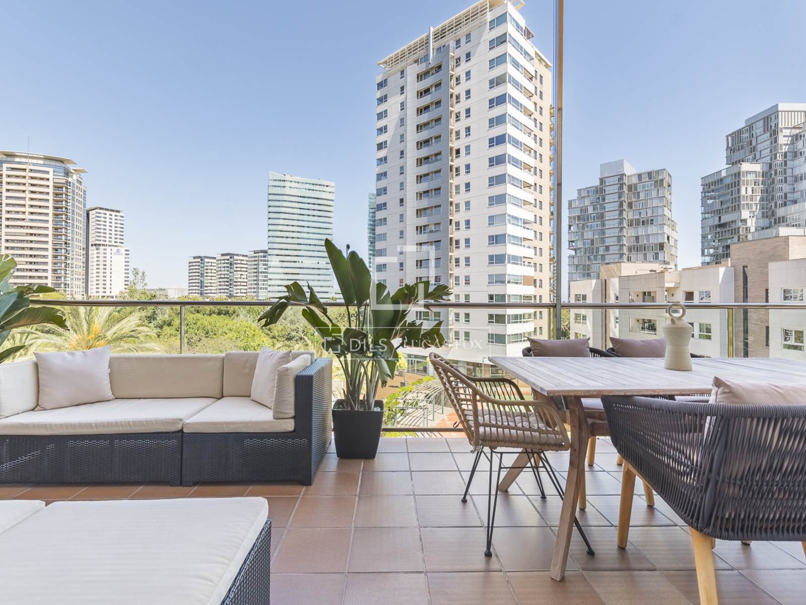 Apartamento en Barcelona, España 3 dormitorios, 97 m2 No. 168944