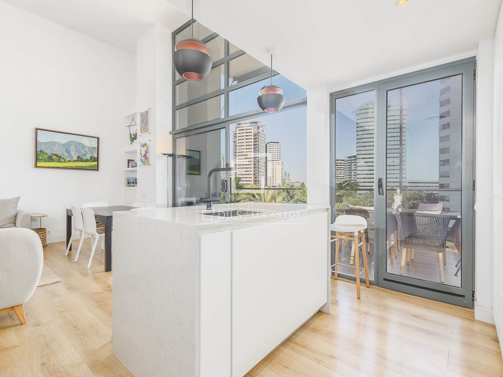 Apartamento en Barcelona, España 3 dormitorios, 97 m2 No. 168944