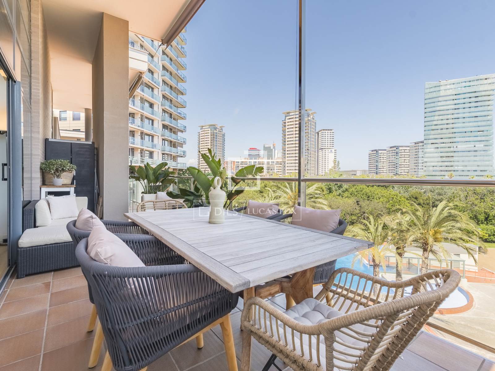 Apartamento en Barcelona, España 3 dormitorios, 97 m2 No. 168944