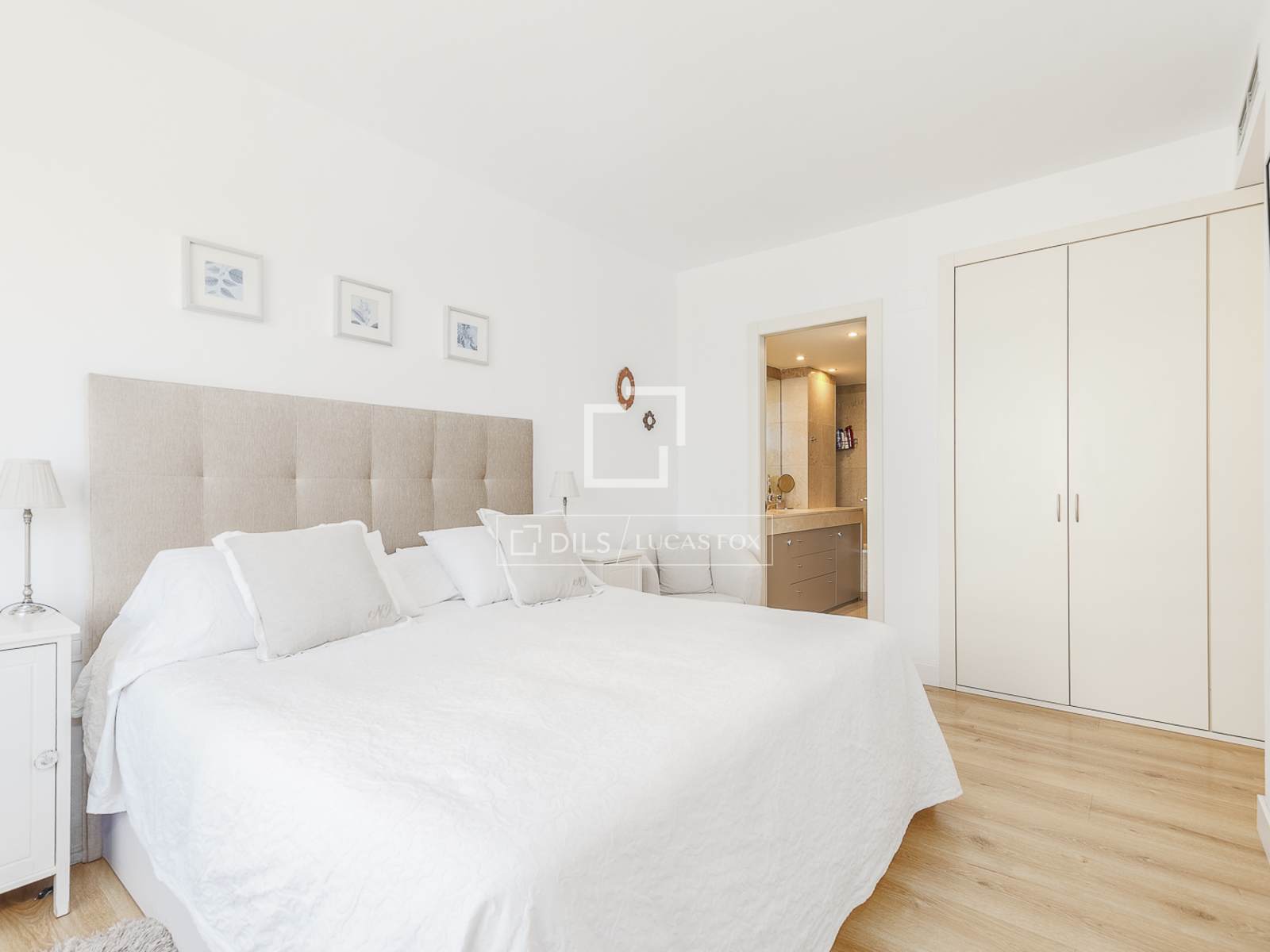 Apartamento en Barcelona, España 3 dormitorios, 97 m2 No. 168944
