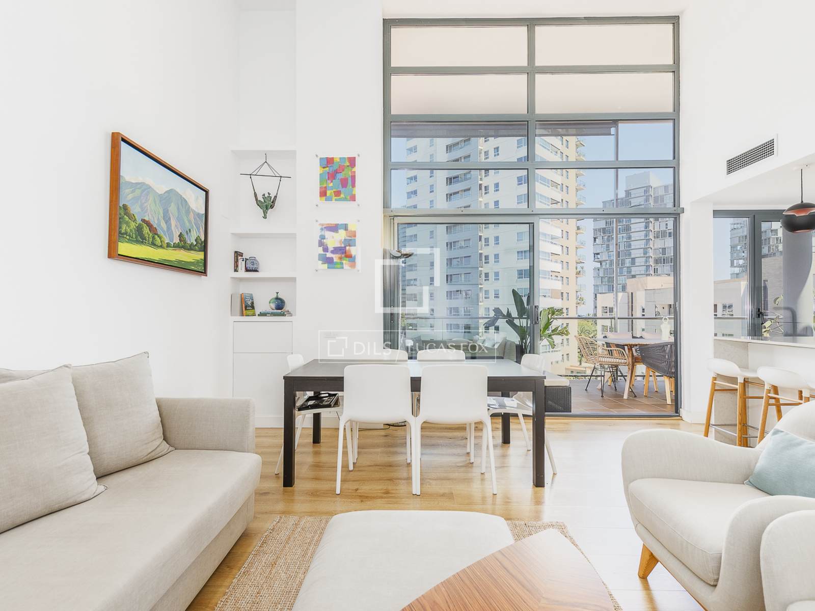 Apartamento en Barcelona, España 3 dormitorios, 97 m2 No. 168944