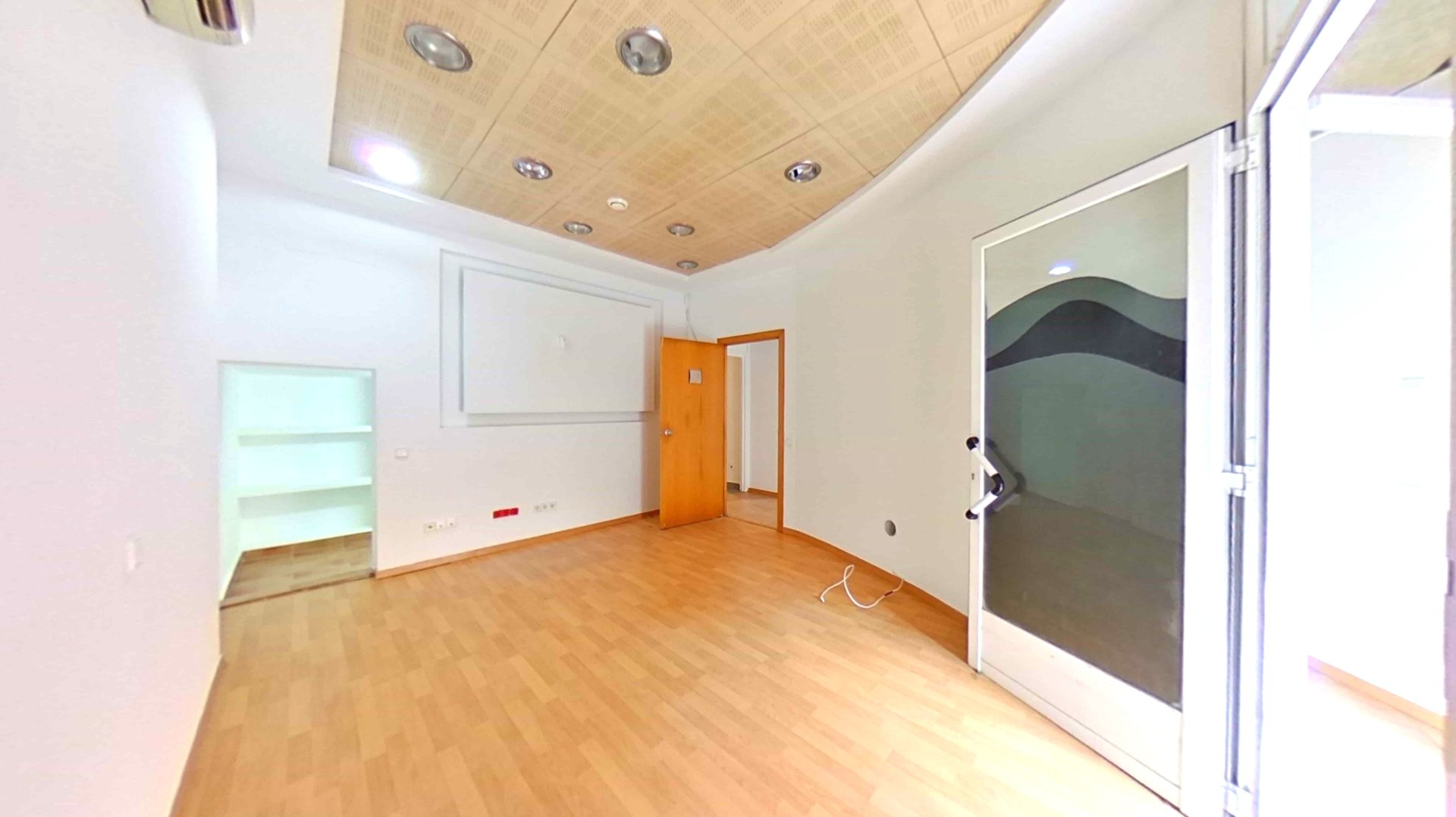 Liikekiinteistö Sabadell, Barcelona, Espanja 146 m2 No. 191096