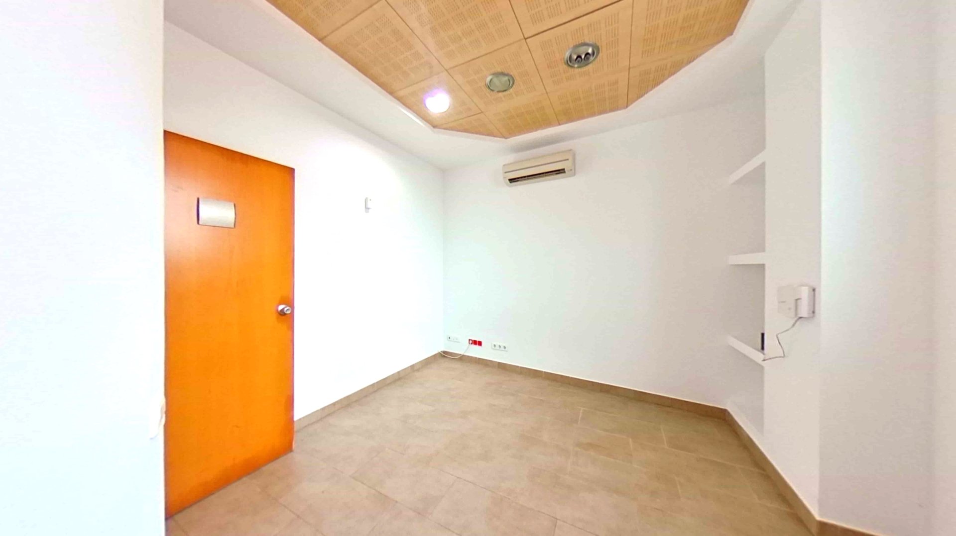 Liikekiinteistö Sabadell, Barcelona, Espanja 146 m2 No. 191096