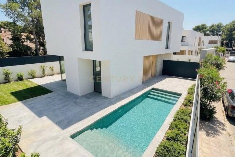 House in Sant Pere de Ribes, Barcelona, Spain 4 bedrooms, 200 sq.m. No. 191095