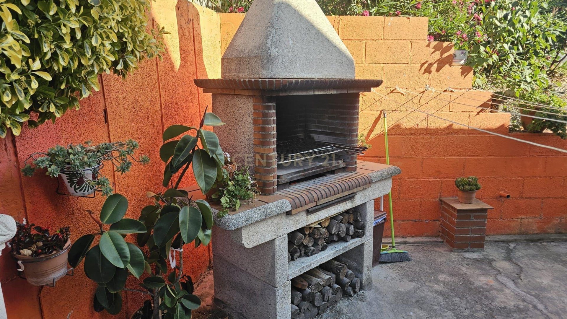 Дом в Ллика де Валь, Барселона, Испания 4 спальни, 196м2 №191094