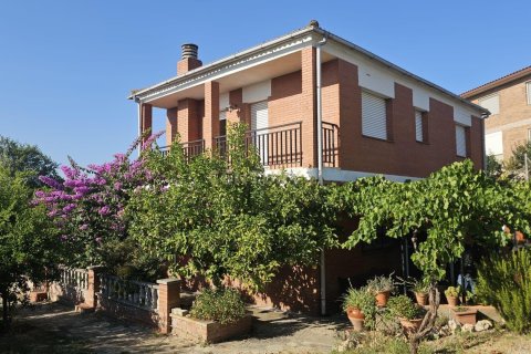 Māja Llica De Vall, Barcelona, Spānijā 4 istabas, 196 m2 Nr. 191094