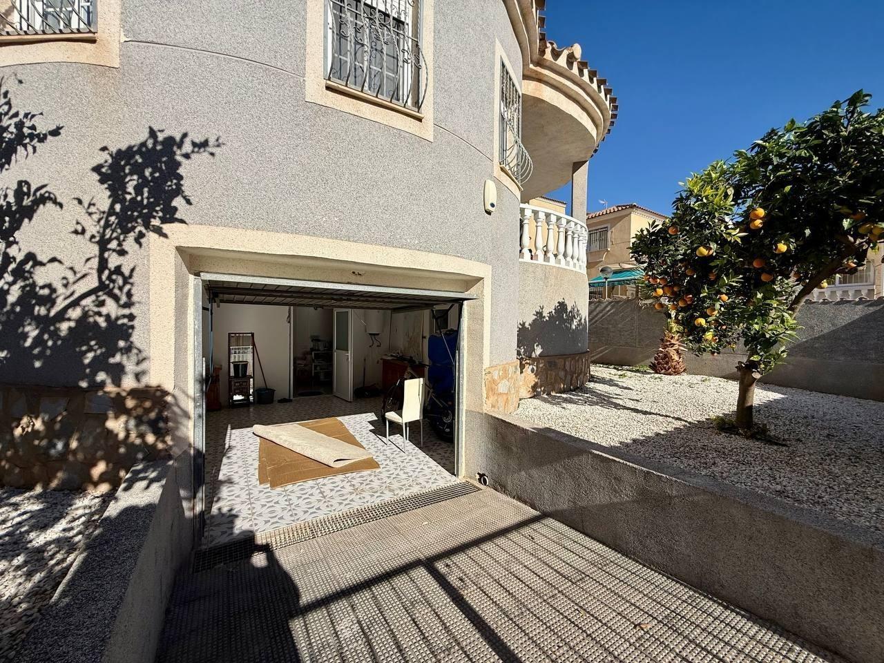 Villa in Playa Flamenca II, Alicante, Spain 4 bedrooms, 191 sq.m. No. 144516