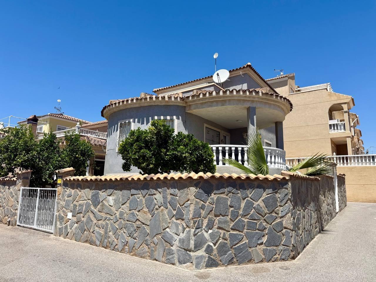 Villa in Playa Flamenca II, Alicante, Spain 4 bedrooms, 191 sq.m. No. 144516