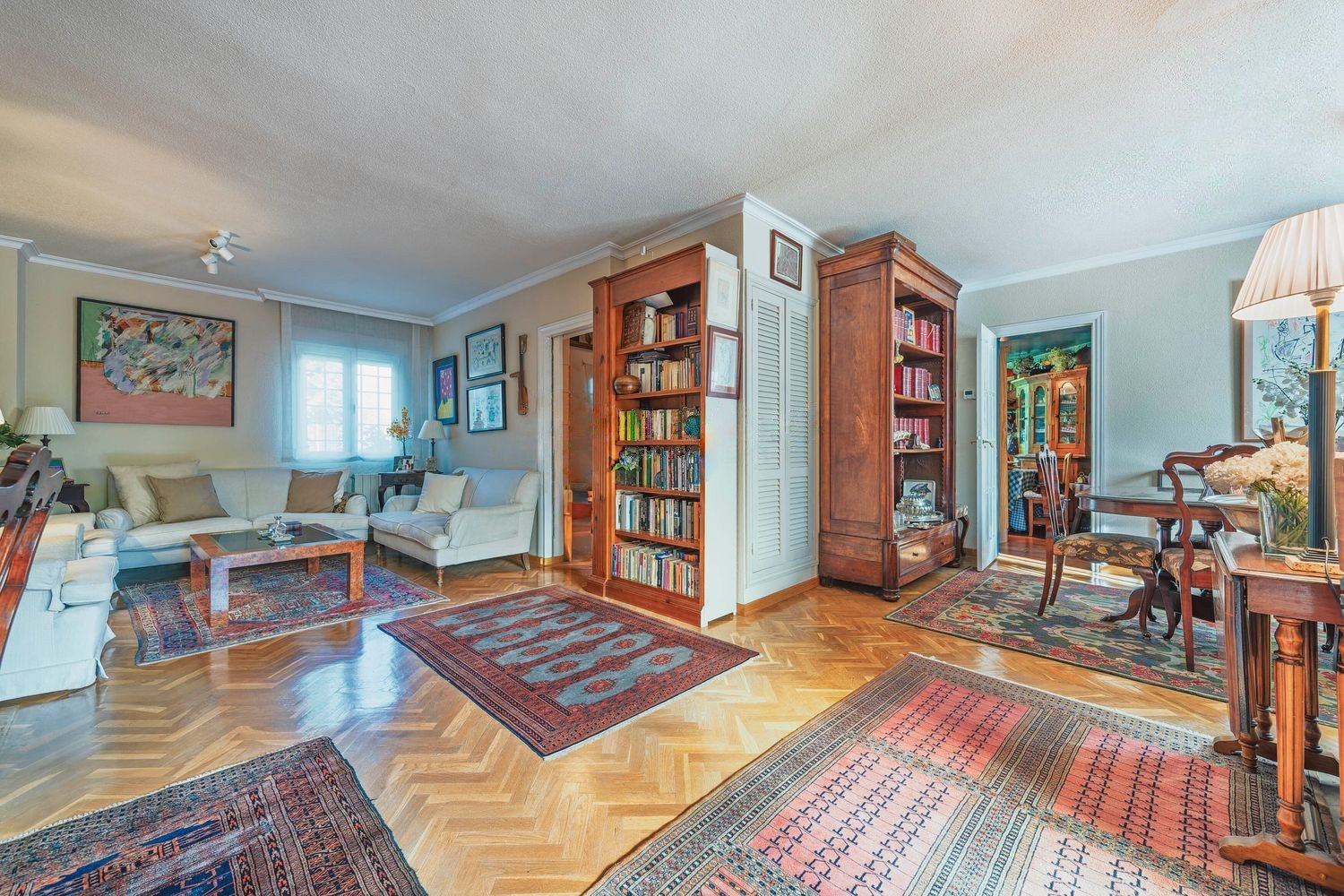 Paritalo Madrid, Espanja 3 makuuhuonetta, 210 m2 No. 143125