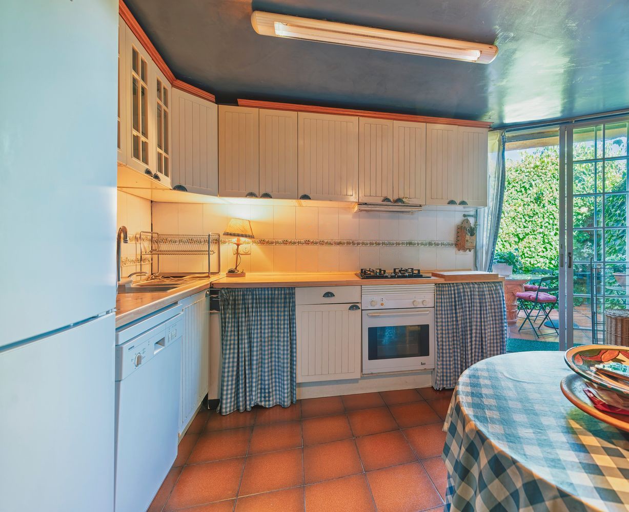 Paritalo Madrid, Espanja 3 makuuhuonetta, 210 m2 No. 143125