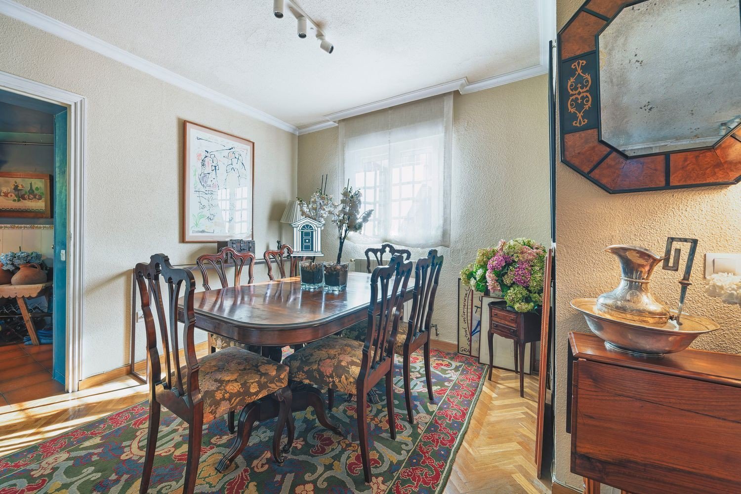 Paritalo Madrid, Espanja 3 makuuhuonetta, 210 m2 No. 143125