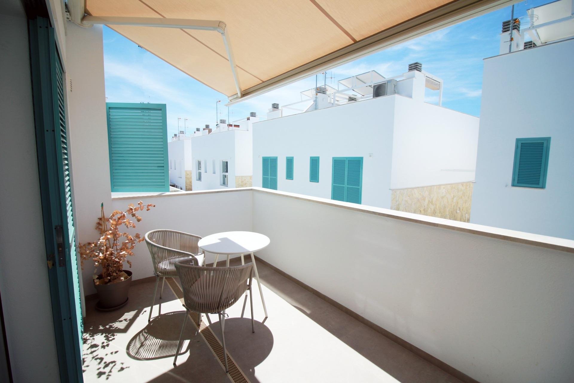 Bungalow i Pilar de la Horadada, Alicante, Spanien 2 sovrum, 68 kvm. Nr. 143121