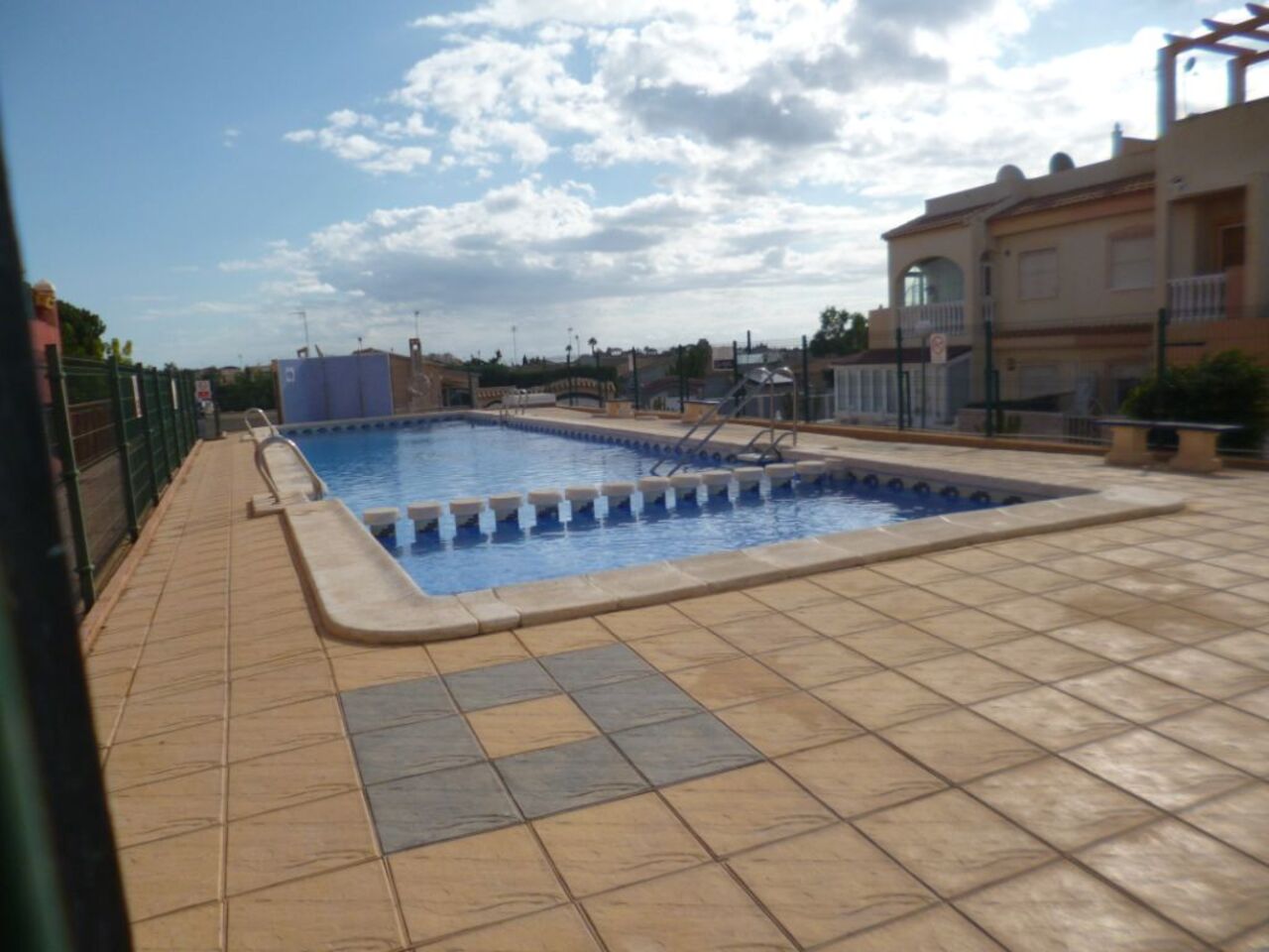 Wohnung in Alicante, Spanien 3 Schlafzimmer,  Nr. 137993
